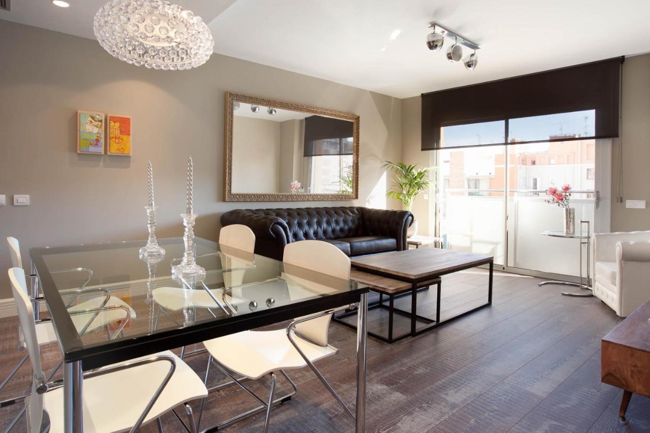 Calabria Luxury Apartment บาร์เซโลนา ภายนอก รูปภาพ