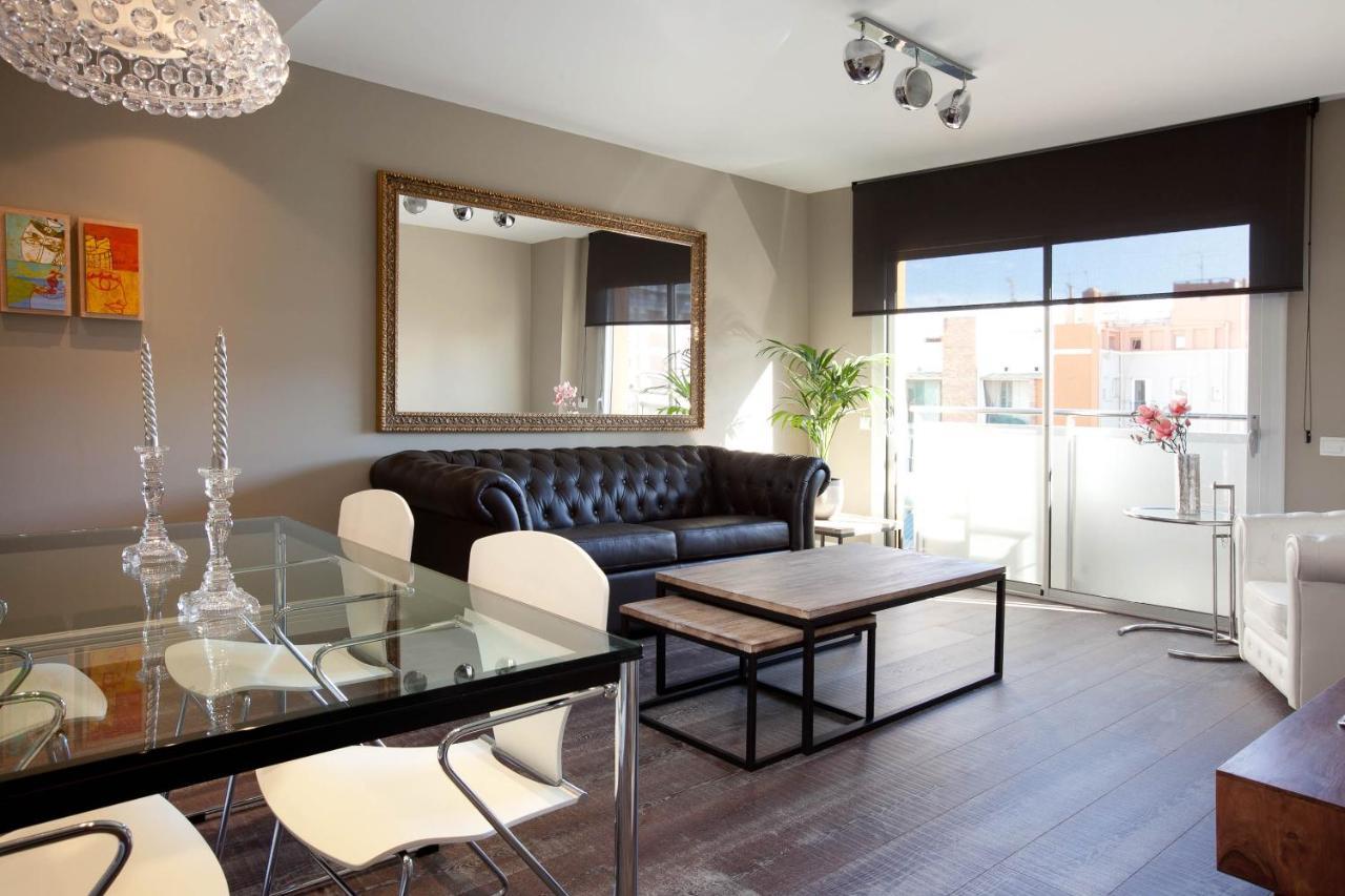 Calabria Luxury Apartment บาร์เซโลนา ภายนอก รูปภาพ