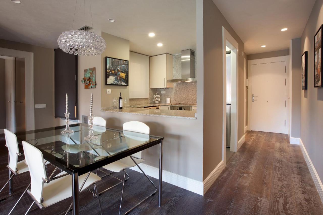 Calabria Luxury Apartment บาร์เซโลนา ภายนอก รูปภาพ