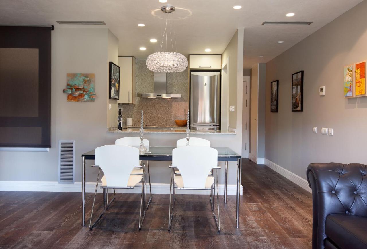 Calabria Luxury Apartment บาร์เซโลนา ภายนอก รูปภาพ