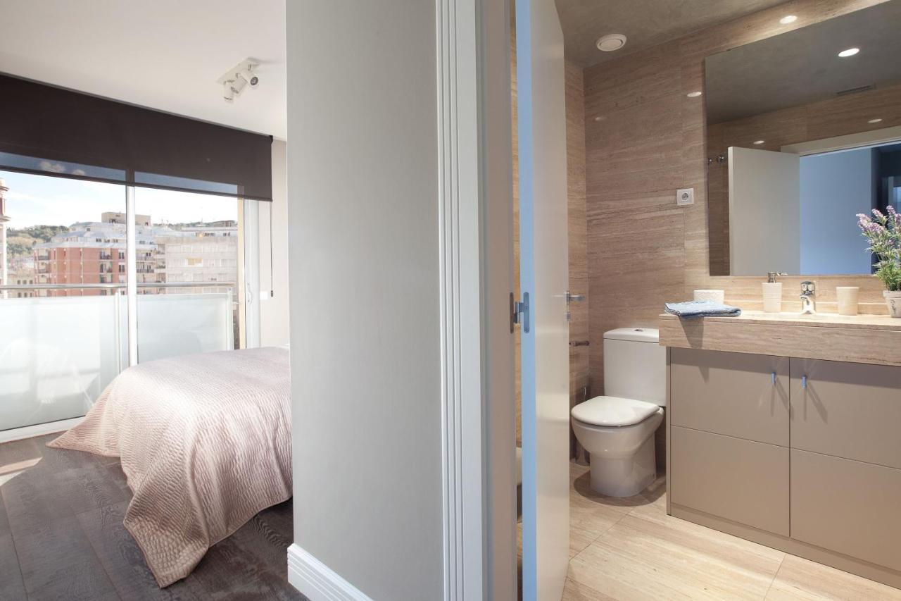 Calabria Luxury Apartment บาร์เซโลนา ภายนอก รูปภาพ