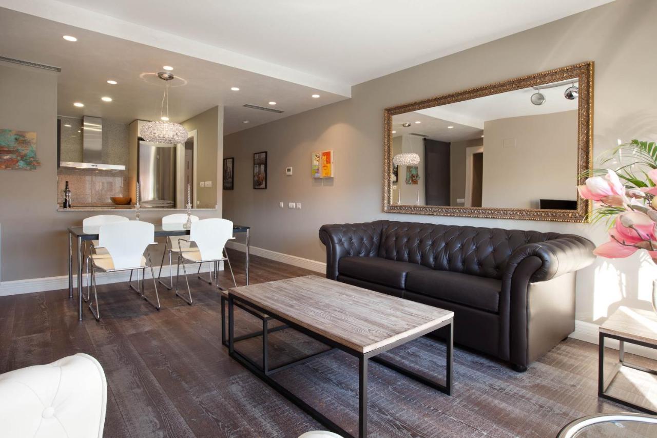 Calabria Luxury Apartment บาร์เซโลนา ภายนอก รูปภาพ