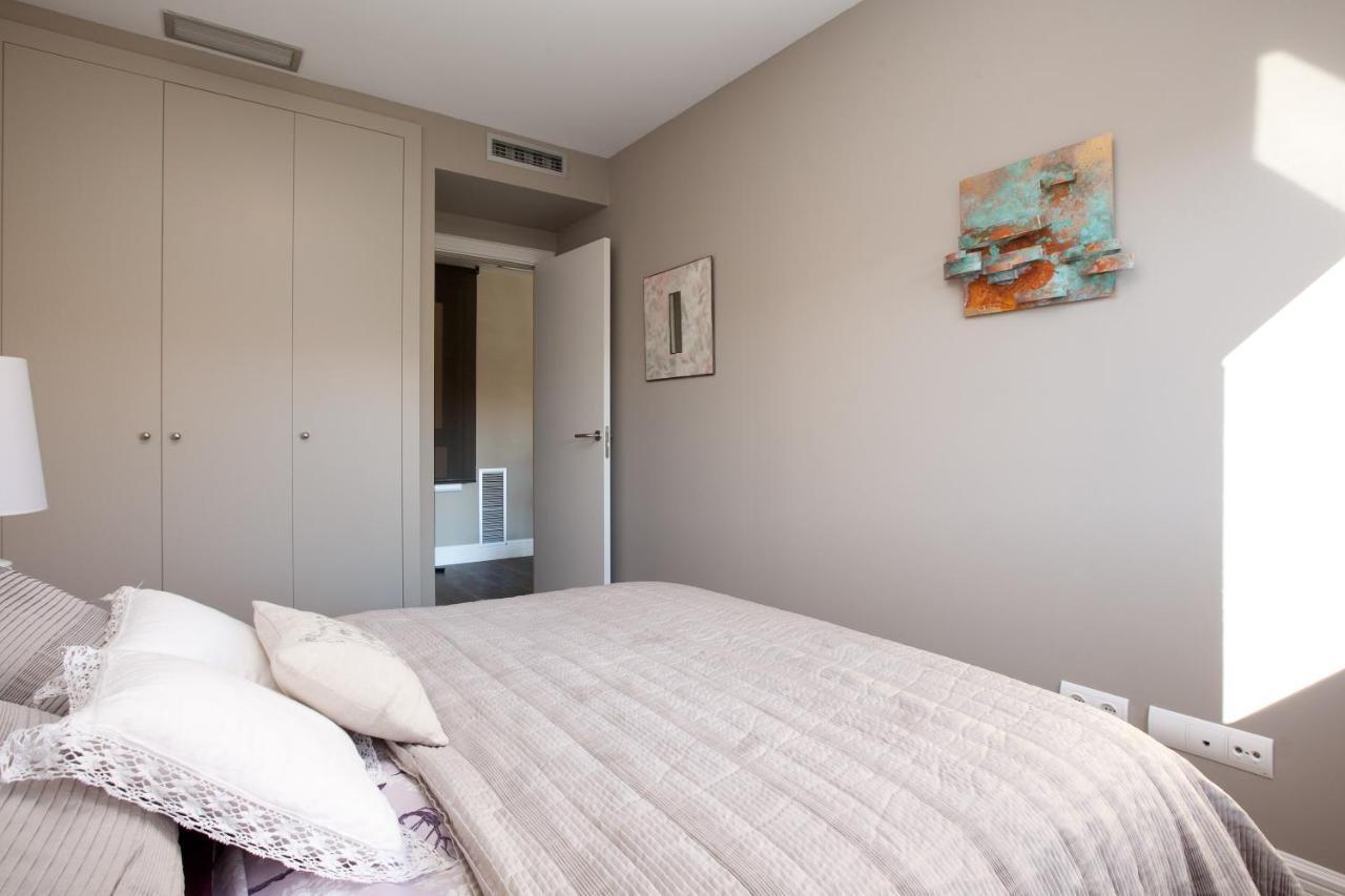 Calabria Luxury Apartment บาร์เซโลนา ภายนอก รูปภาพ
